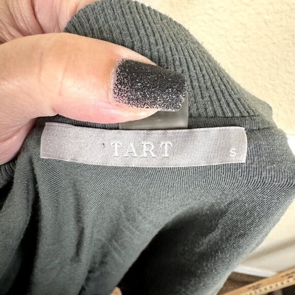 Tart Women’s Olive Green Bomber Jacket Size Small Grunge Light Weight Casual - Picture 4 of 9